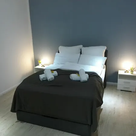 Apartment Hannibal - Design Amaryllis 3, Vw Naehe, Parkplatz, Kueche, Highspeed-wlan, Fitness, Solarium Wolfsburg